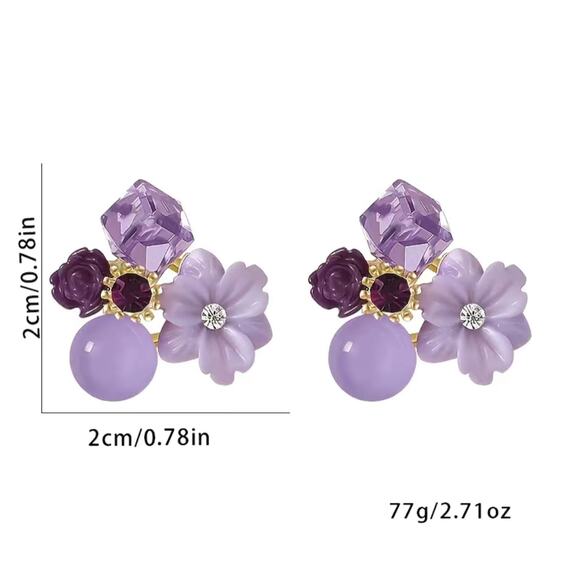 Romantic Lilac Flower Earrings – Vintage-Inspired Crystal & Pearl Bead Design - Picture 4 of 5